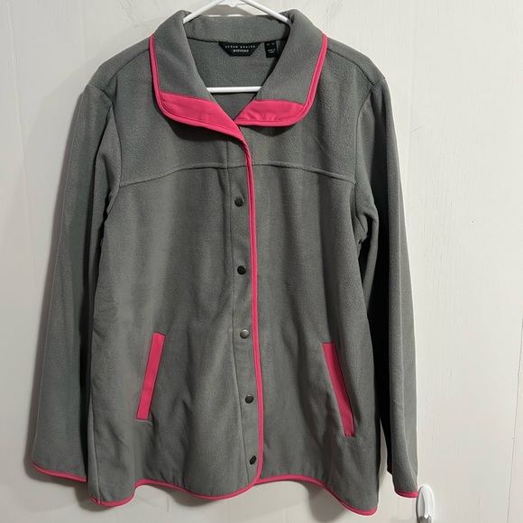 Susan Graver Weekend soft jacket with snaps Sz XL NWOT gray w/pink edges - Picture 1 of 8